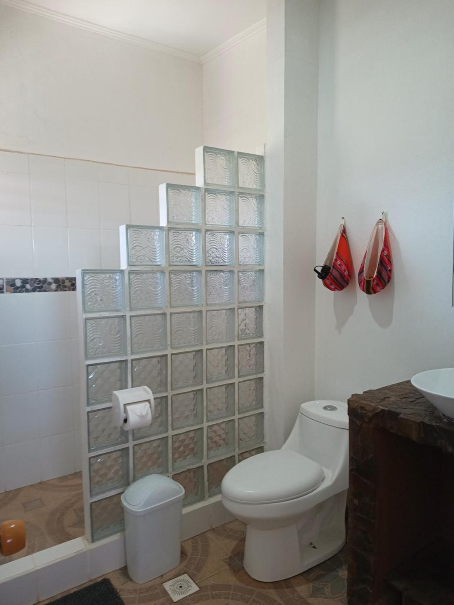 Tiunur Lodge Solor Екстериор снимка