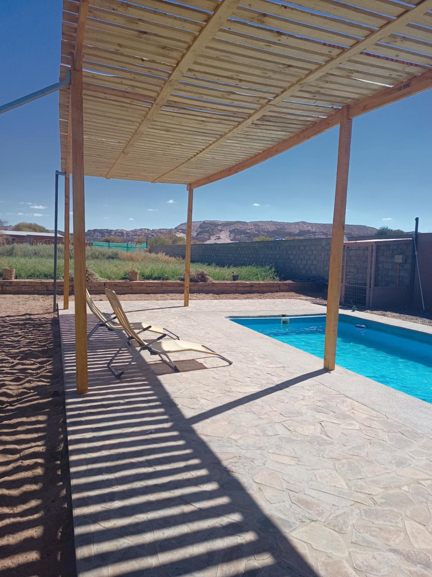 Tiunur Lodge Solor Екстериор снимка