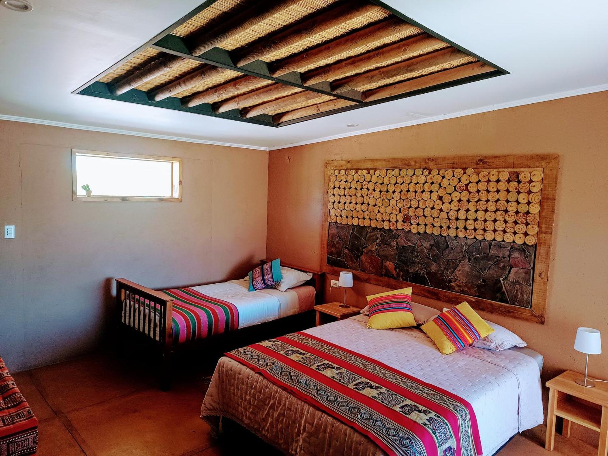 Tiunur Lodge Solor Екстериор снимка